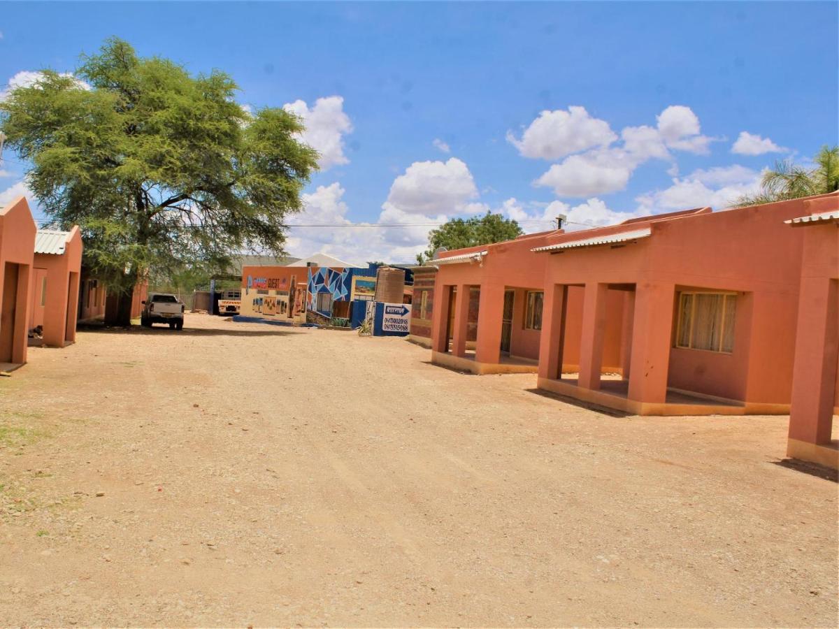 P Wake Guesthouse Opuwo Buitenkant foto