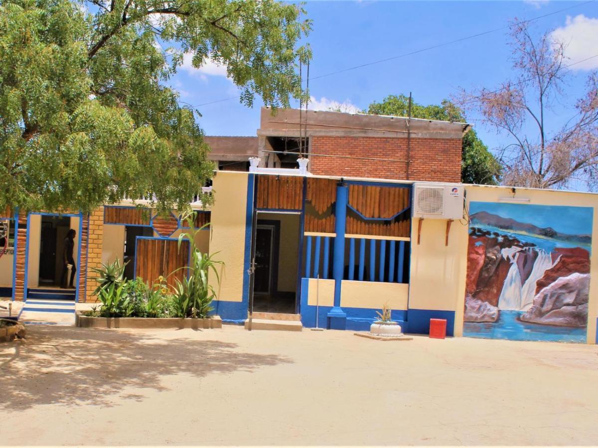P Wake Guesthouse Opuwo Buitenkant foto